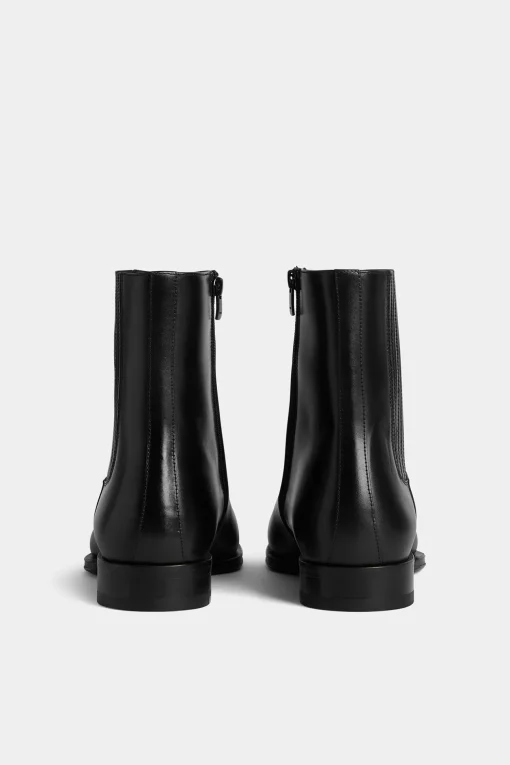 D2 Classic Ankle Boots