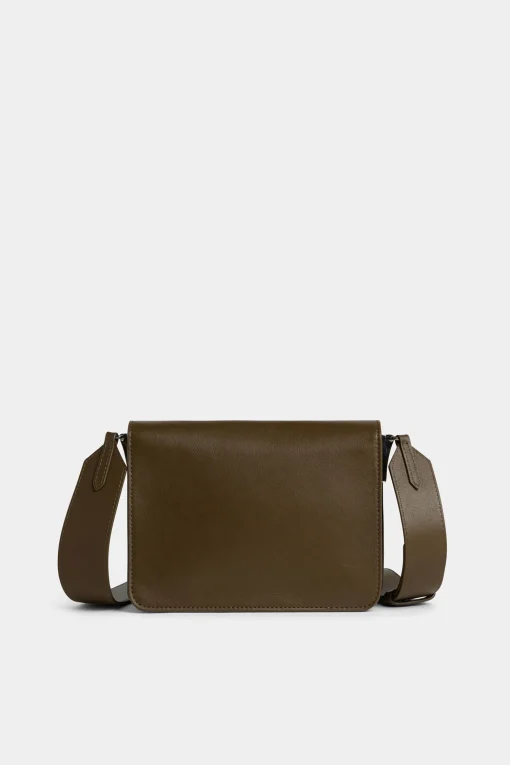 D2 Statement Shoulder Bag