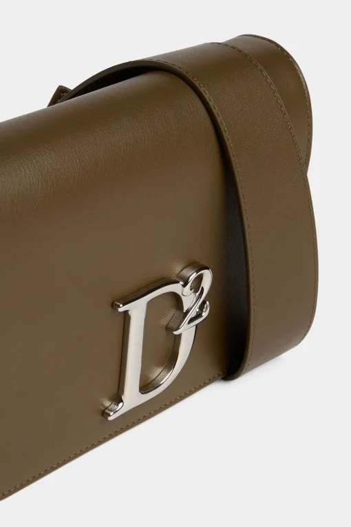 D2 Statement Shoulder Bag