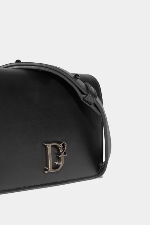 D2 Statement Shoulder Bag
