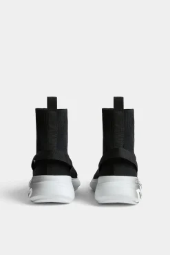 Fly Sneakers