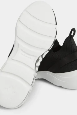 Fly Sneakers