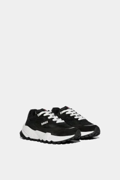 Free Sneakers