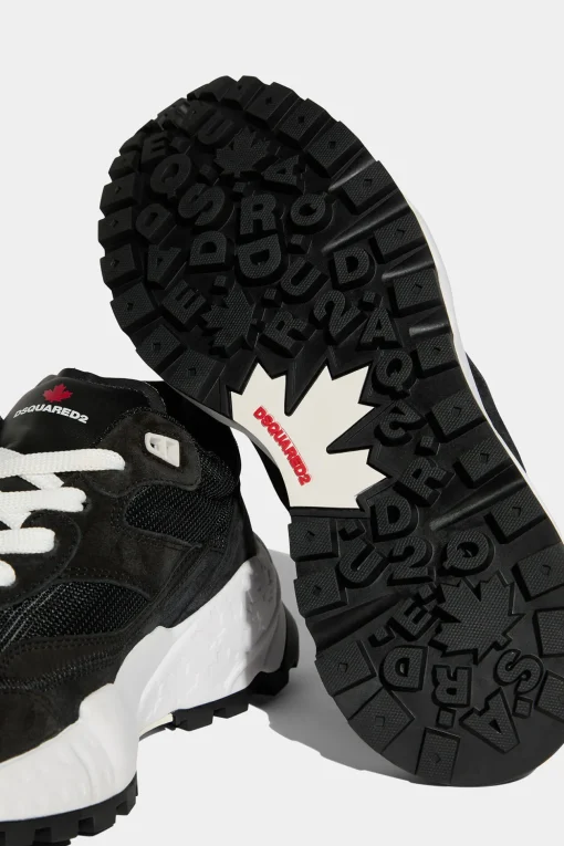 Free Sneakers