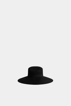 Hat-Titude Hat