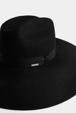 Hat-Titude Hat