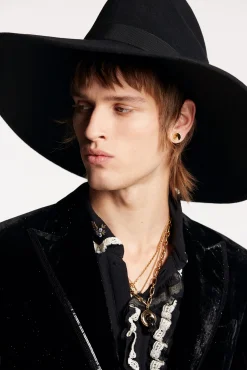 Hat-Titude Hat