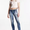 Medium Clean Wash Jennifer Jeans