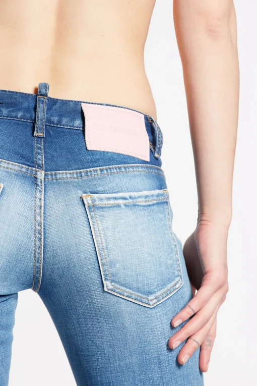 Medium Clean Wash Jennifer Jeans