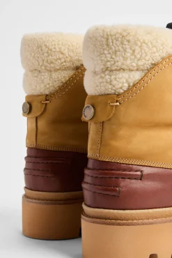 Urban Hiking Ankle Boots